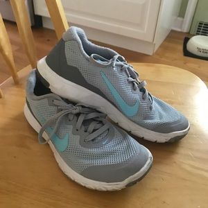 Women's Nike sneakers